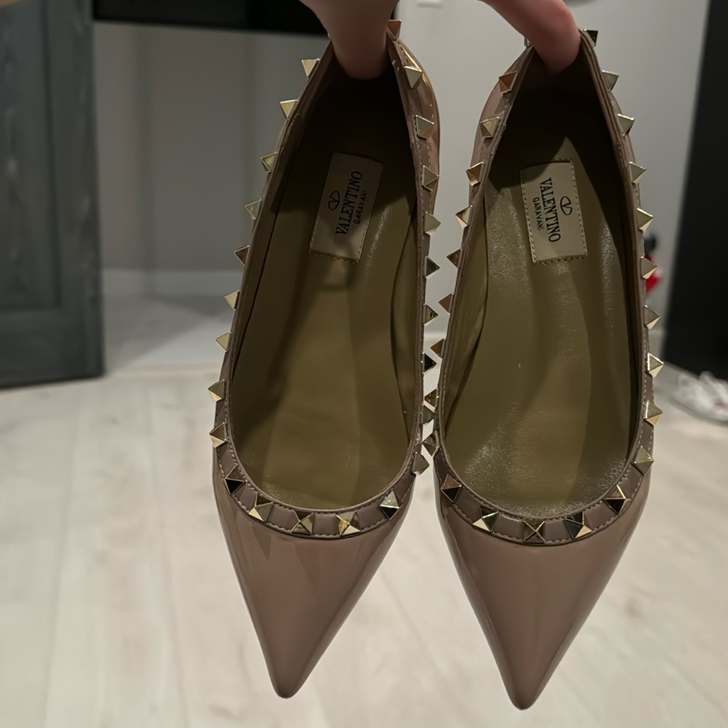 Brand New Valentino Flats